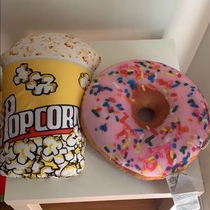 Donut 🍩 and popcorn 🍿 plush